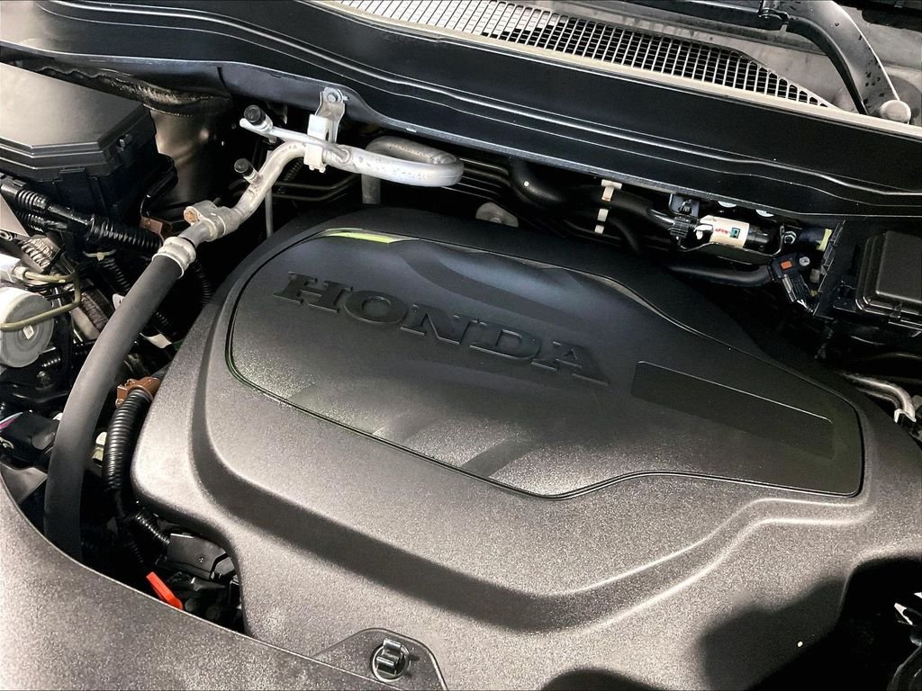 Used 2020 Brown Honda RTL image 36