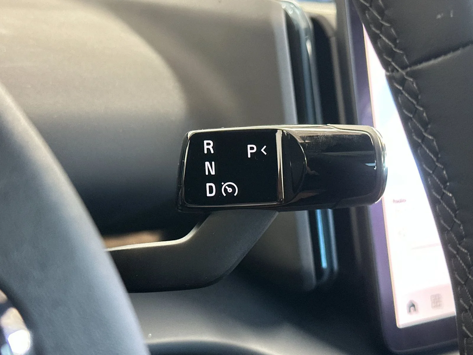 2026 Volvo EX30 Ultra - Photo 22