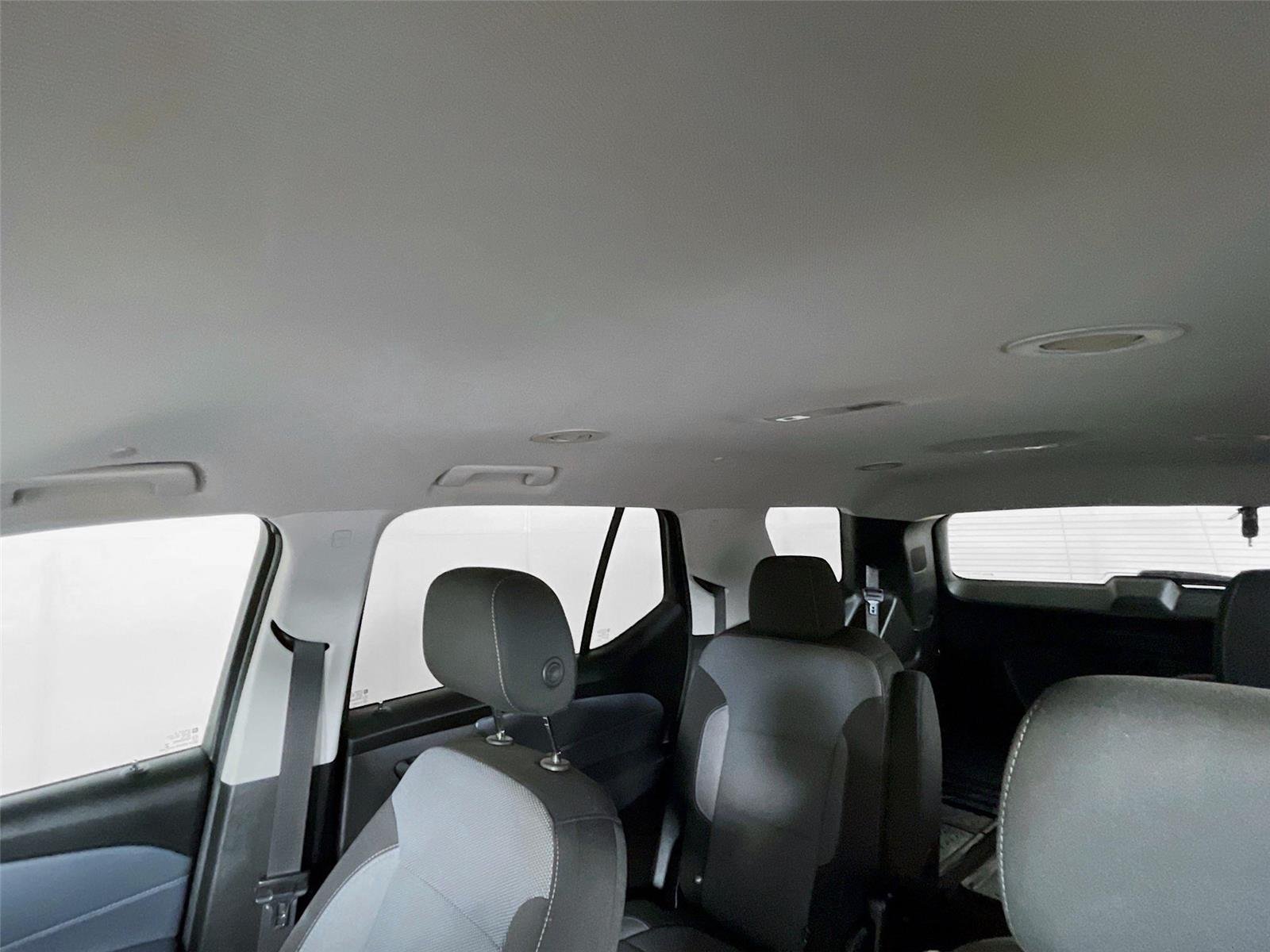 Used 2019 Graphite Metallic Chevrolet LT Cloth image 12