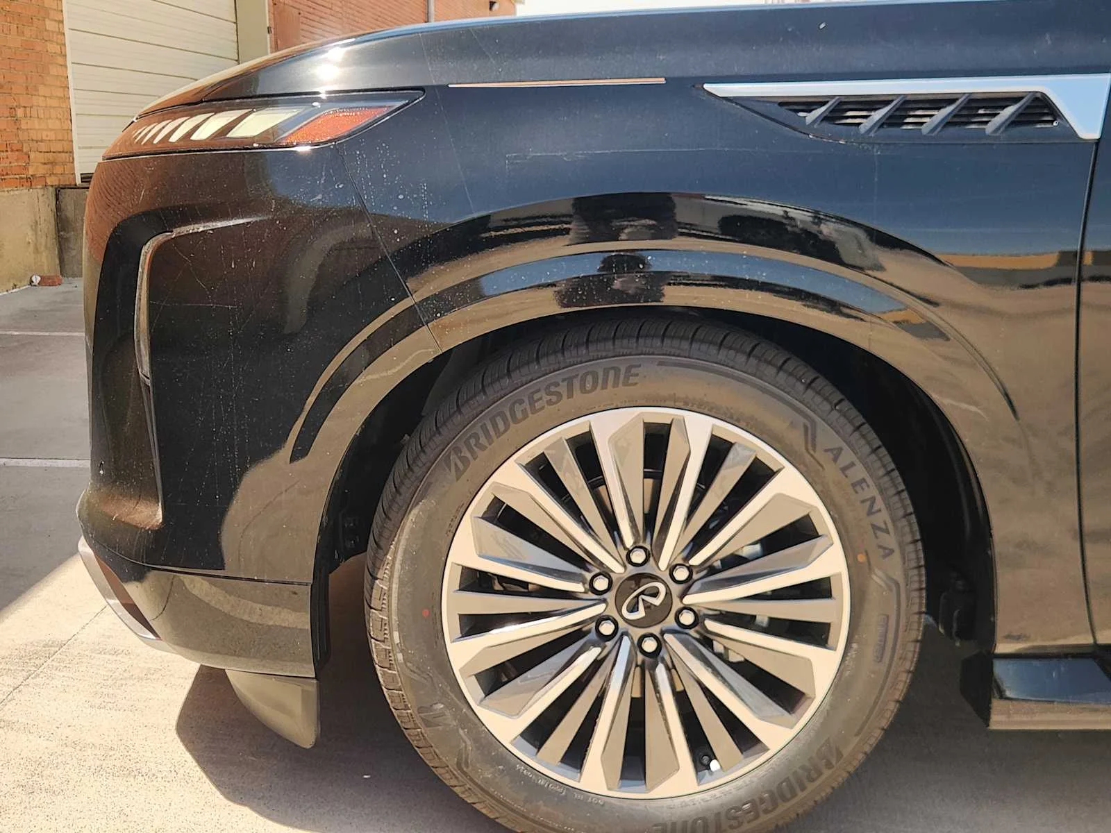 New 2027 BLACK OBSIDIAN INFINITI Luxe 4WD image 6