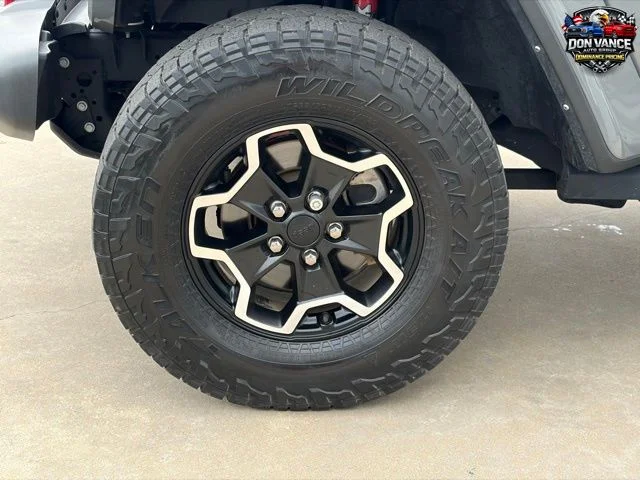 Used 2022 Gray Jeep Rubicon image 24
