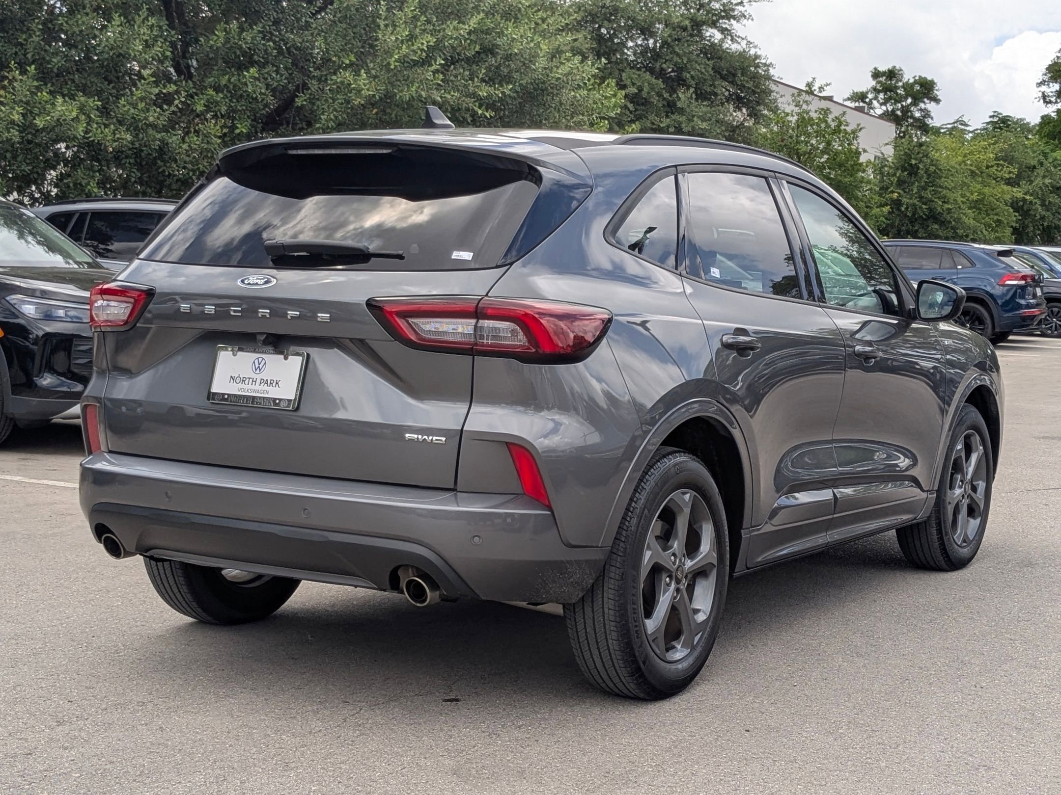 Used 2023 Gray Metallic Ford ST-Line image 3