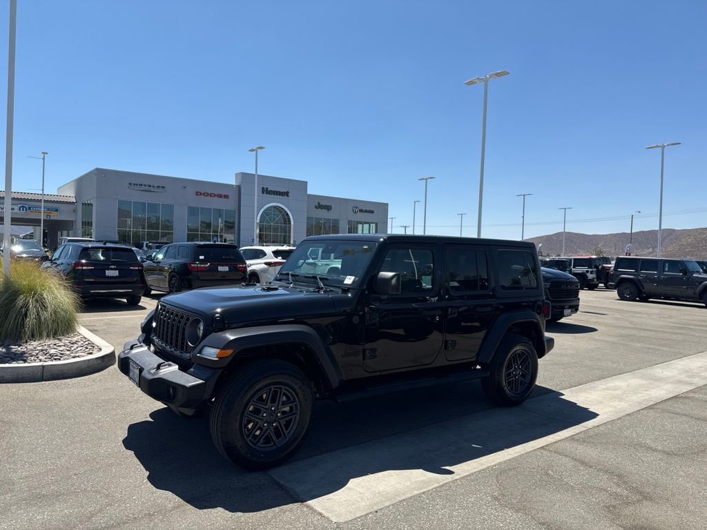 Used 2025 Black Jeep Sport S image 8