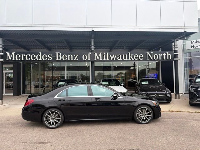 Used 2019  Mercedes-Benz S 560 image 1
