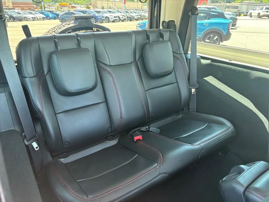Used 2018 Black Jeep Rubicon image 13