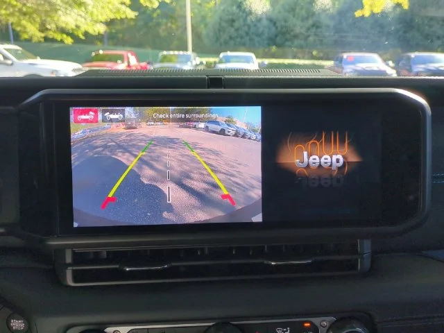 Used 2024 White Jeep Rubicon 4xe image 23