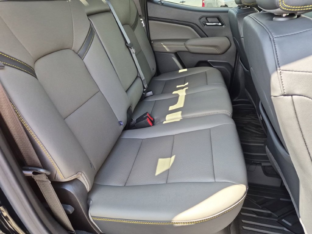 2026 Chevrolet Colorado ZR2 - Photo 31