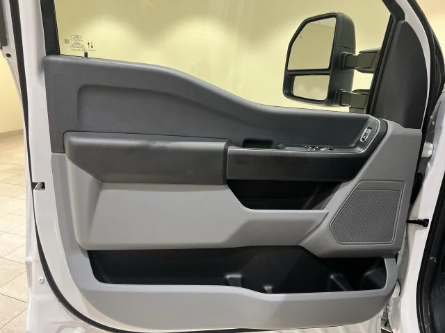 New 2026 Oxford White Ford F-250® XL image 17