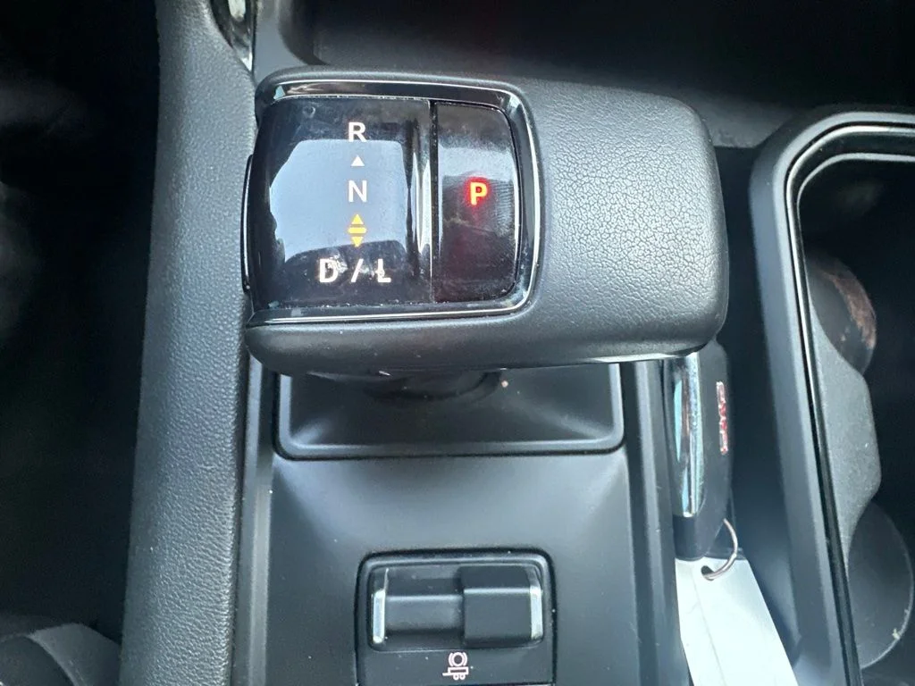Used 2022 Blue GMC AT4 image 27