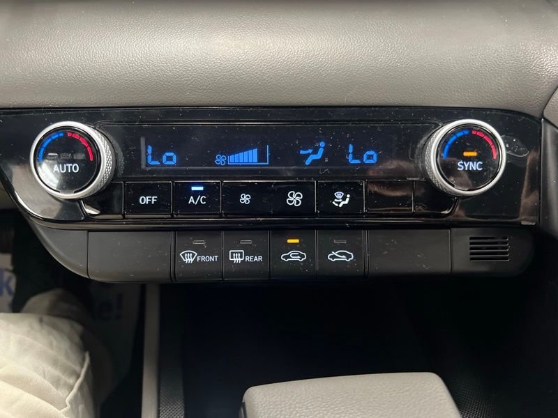 Used 2022 Blue Hyundai SEL image 27