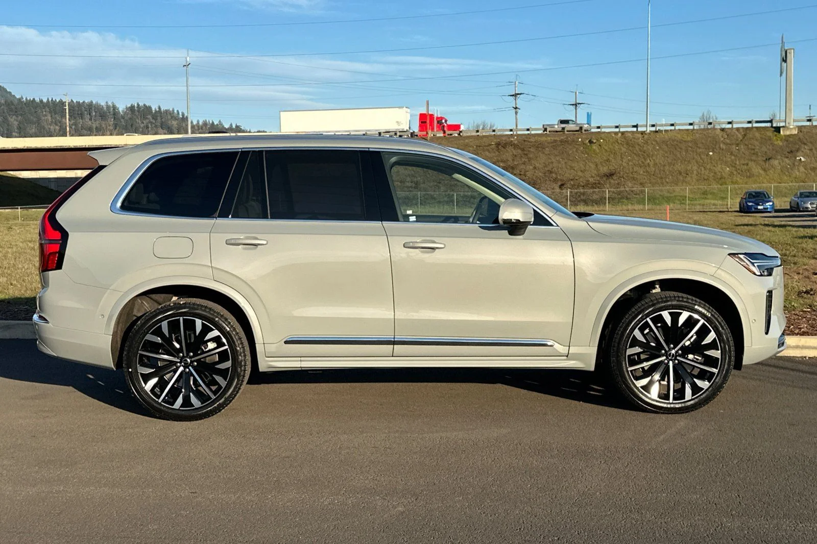 New 2026 Vapour Grey Volvo Ultra image 2