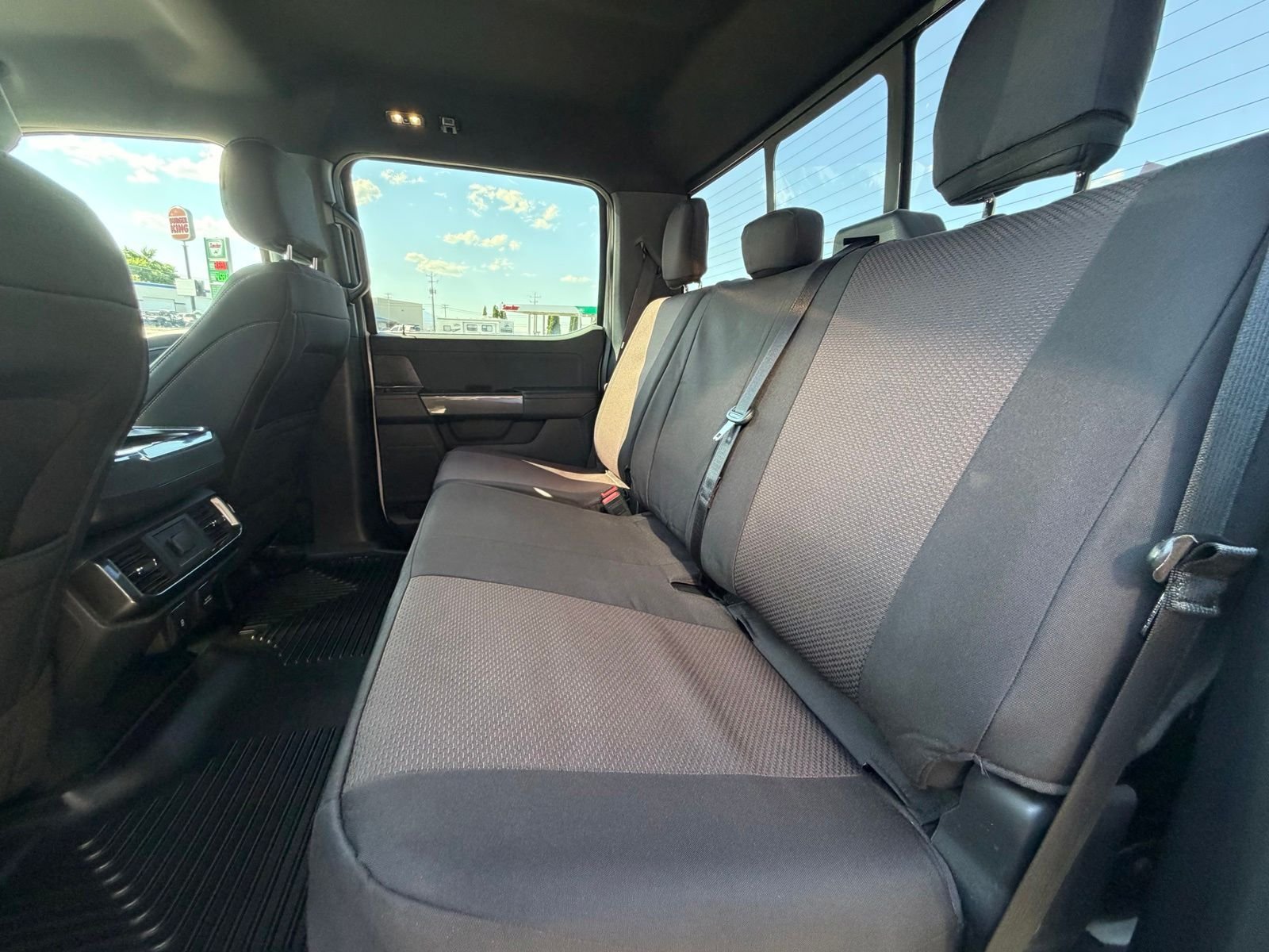 Used 2023 White Ford XLT image 27