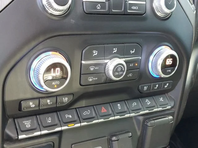 Used 2022 Ebony Twilight Metallic GMC Denali image 17