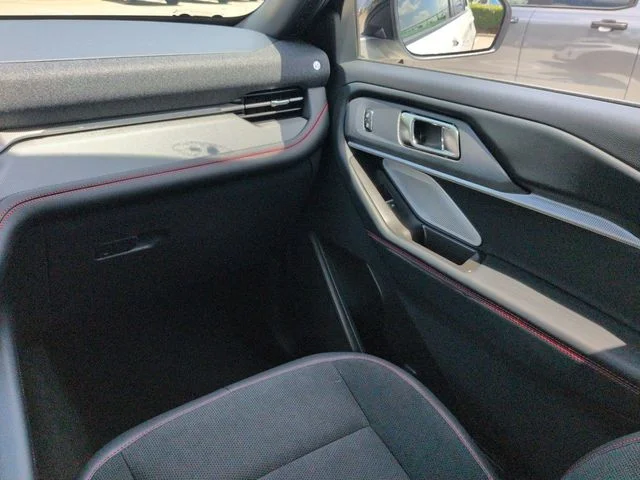New 2026 Star White Metallic Tri-Coat Ford ST image 17