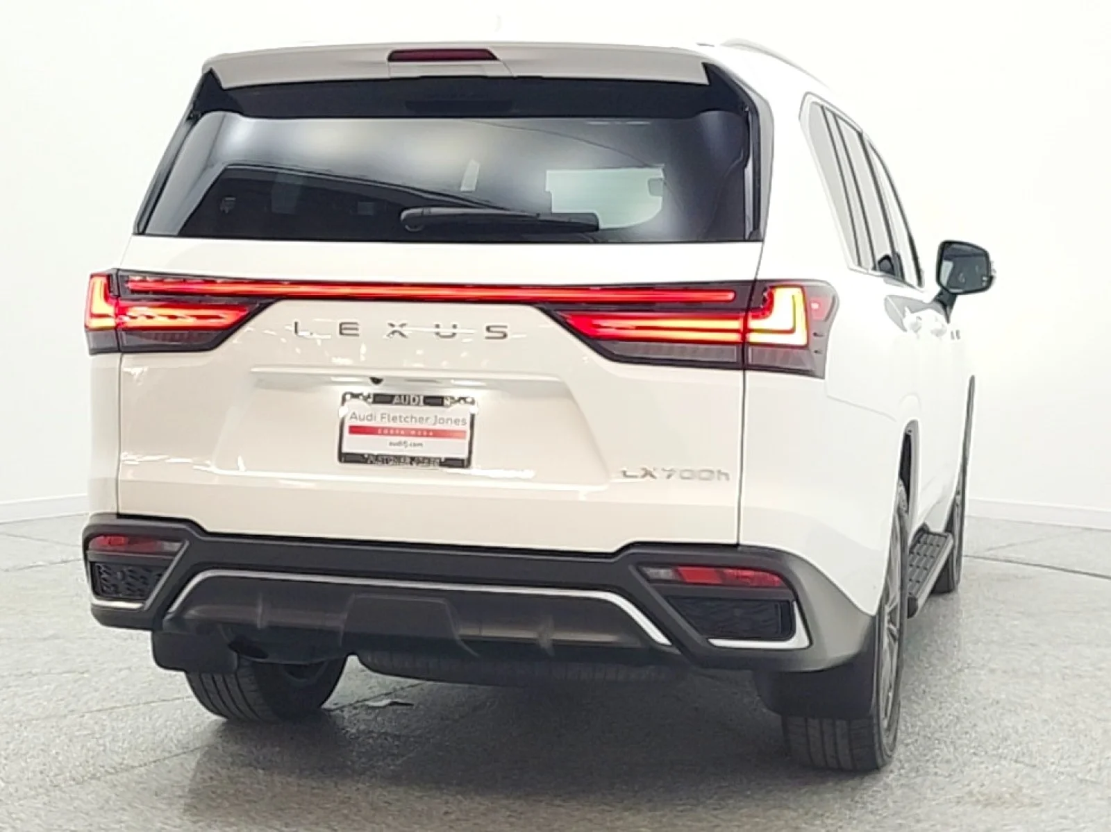 Used 2025 Ultra White Lexus LX 700h F SPORT 4WD image 6