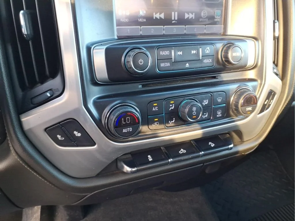 Used 2017 Silver GMC SLE image 20
