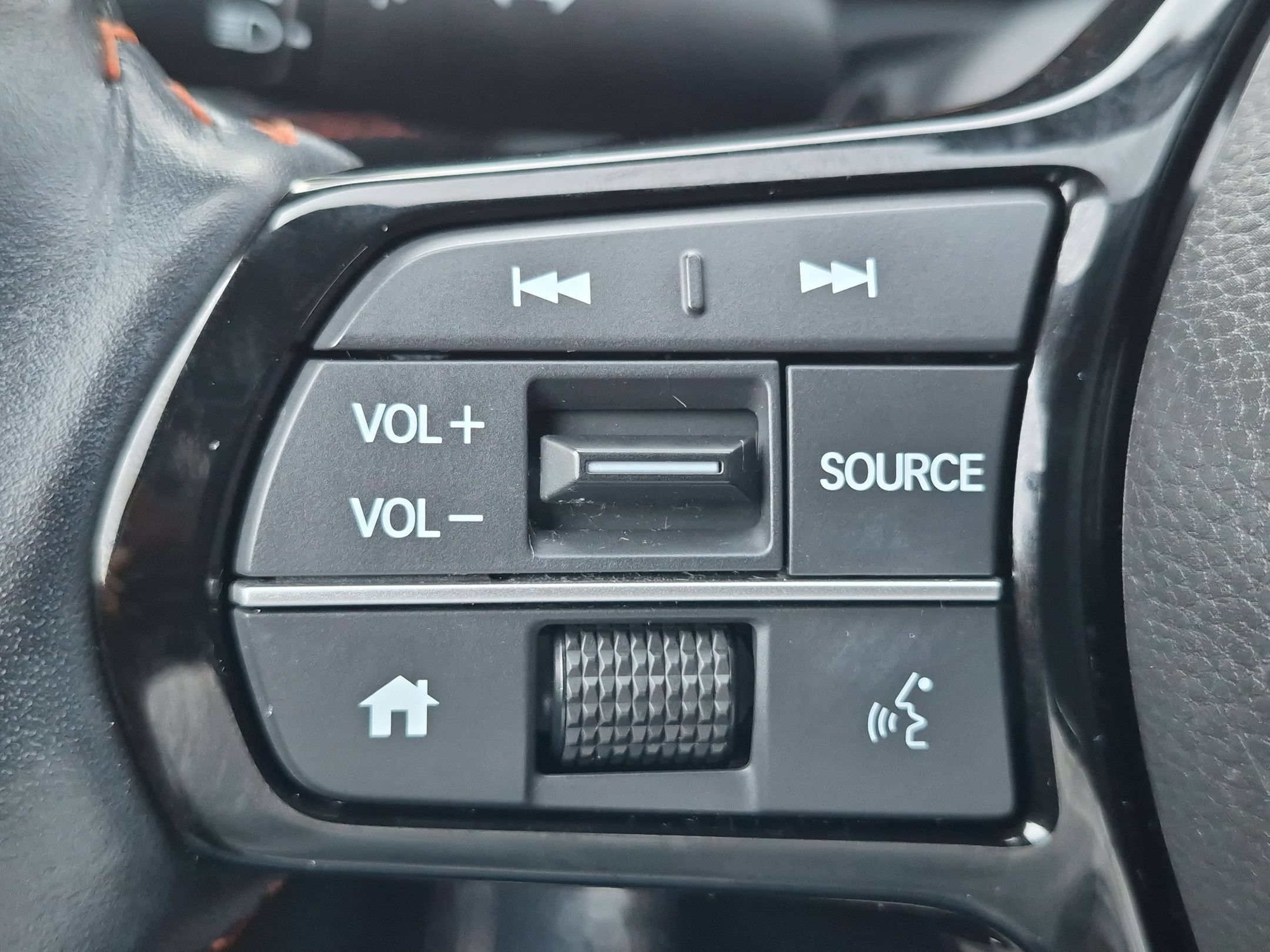 2025 Honda HR-V Sport - Photo 15