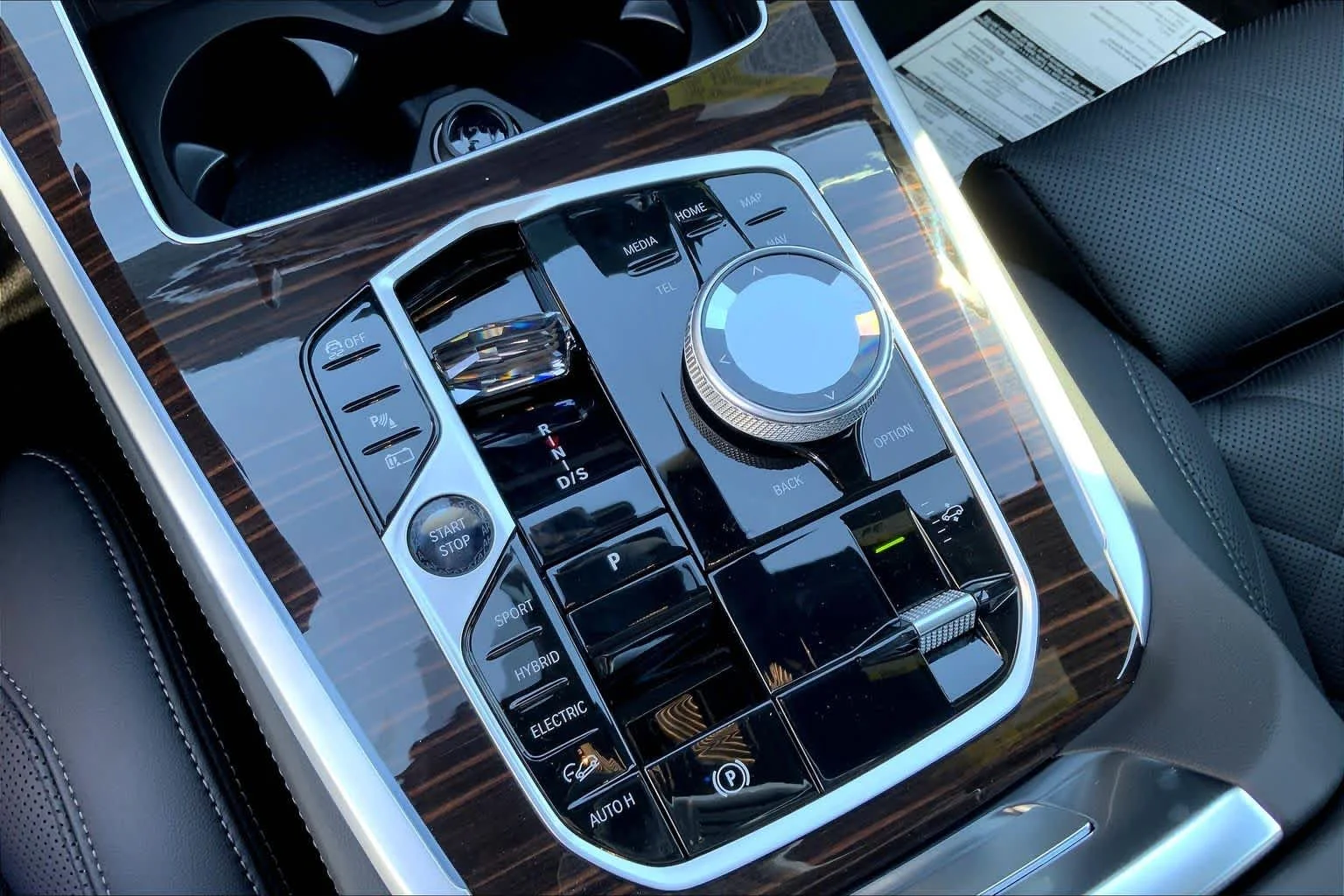 New 2026 Black Sapphire Metallic BMW xDrive50e image 18