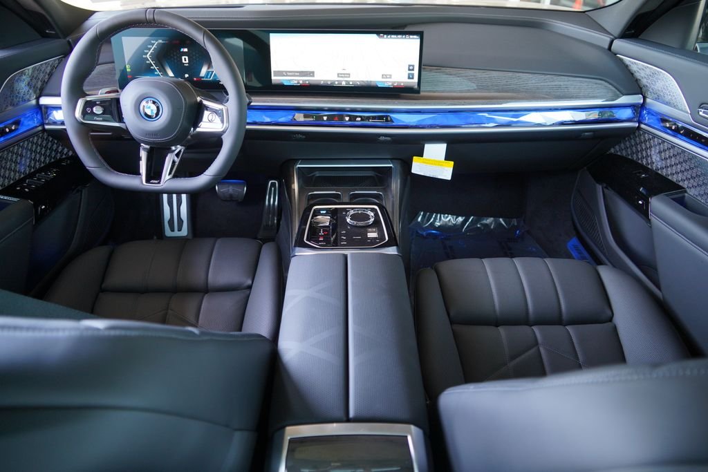 New 2026 Black Sapphire Metallic BMW M70 image 13