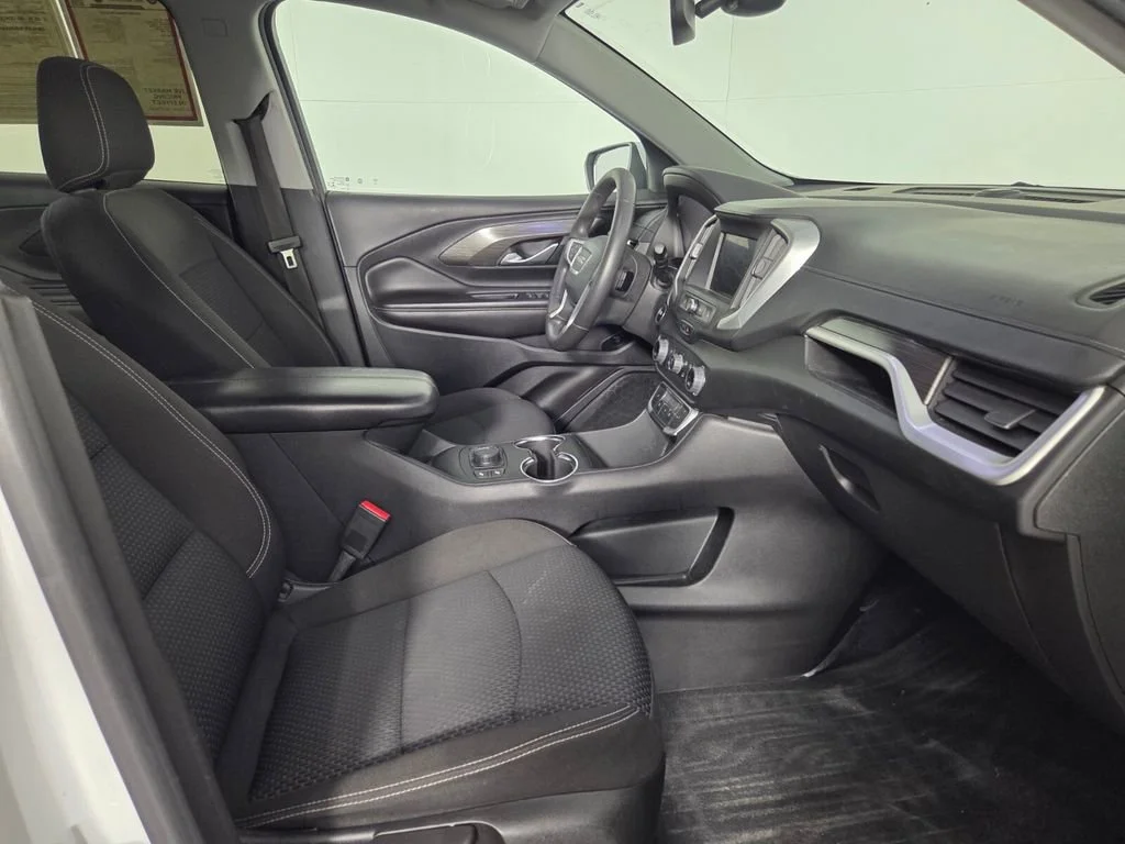 Used 2022 Summit White GMC SLE image 32