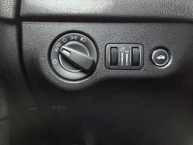 Used 2022 Black Chrysler Touring image 16