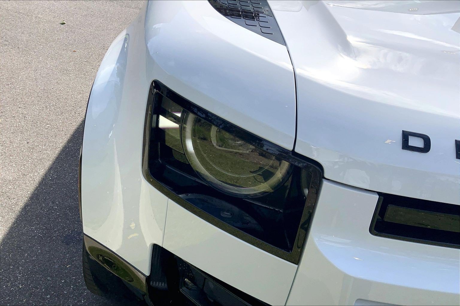 New 2026 Fuji White Land Rover X-Dynamic SE image 13