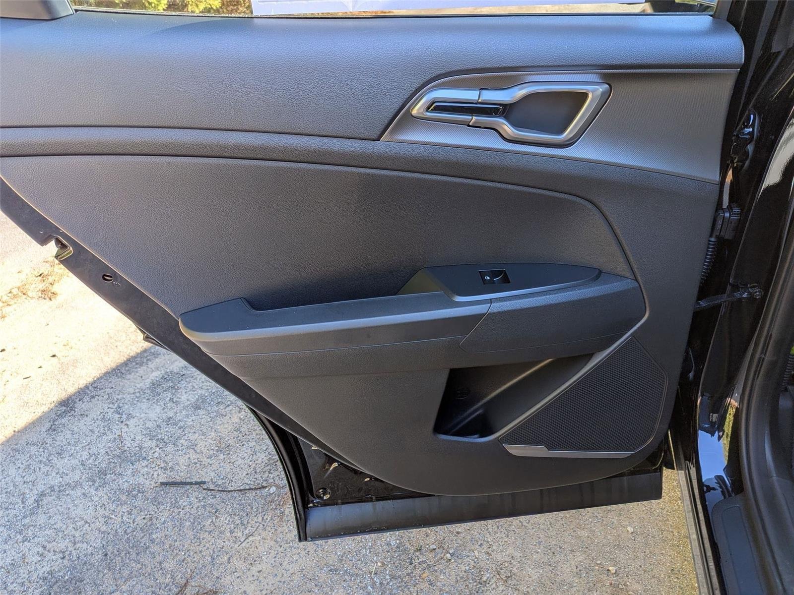 New 2026  Kia LX image 25