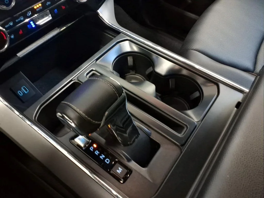 Certified Used 2023 Avalanche Ford Lariat image 13