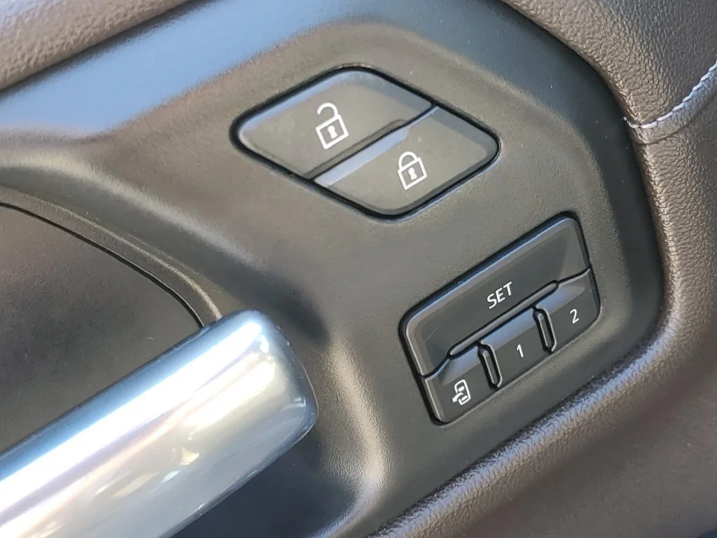 Used 2020 NORTHSKY BLUE METALLIC Chevrolet LTZ image 24