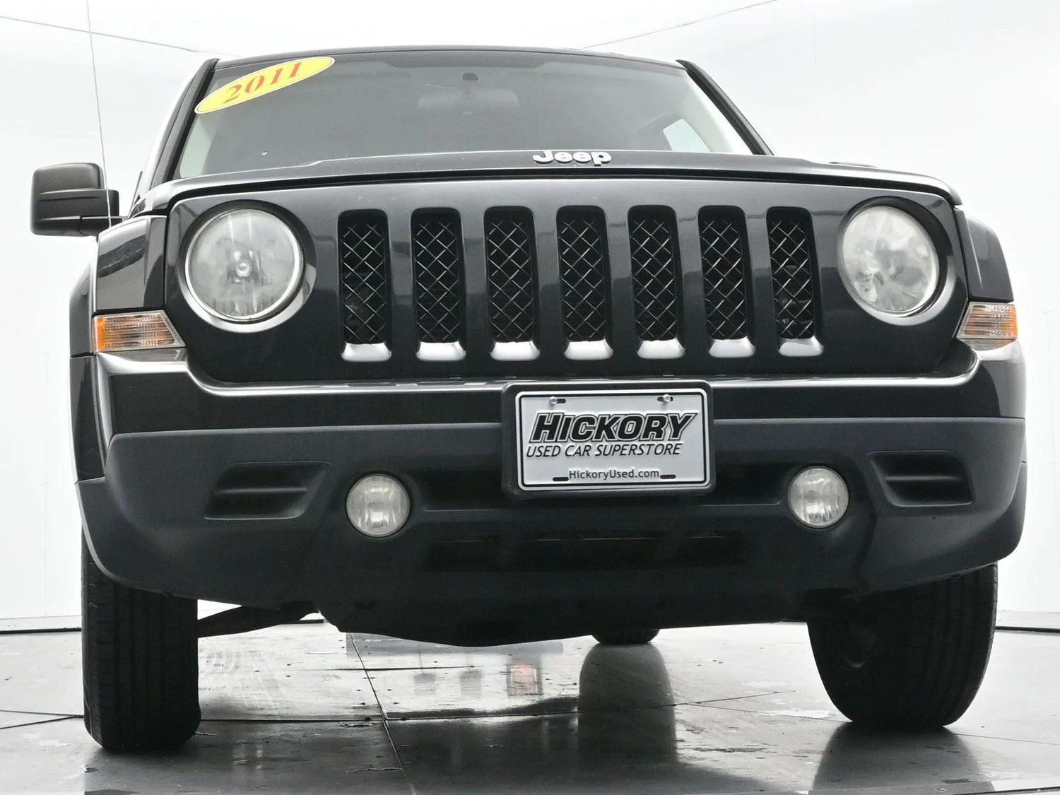 Used 2011 Brilliant Black Crystal Pearl Jeep Sport image 36