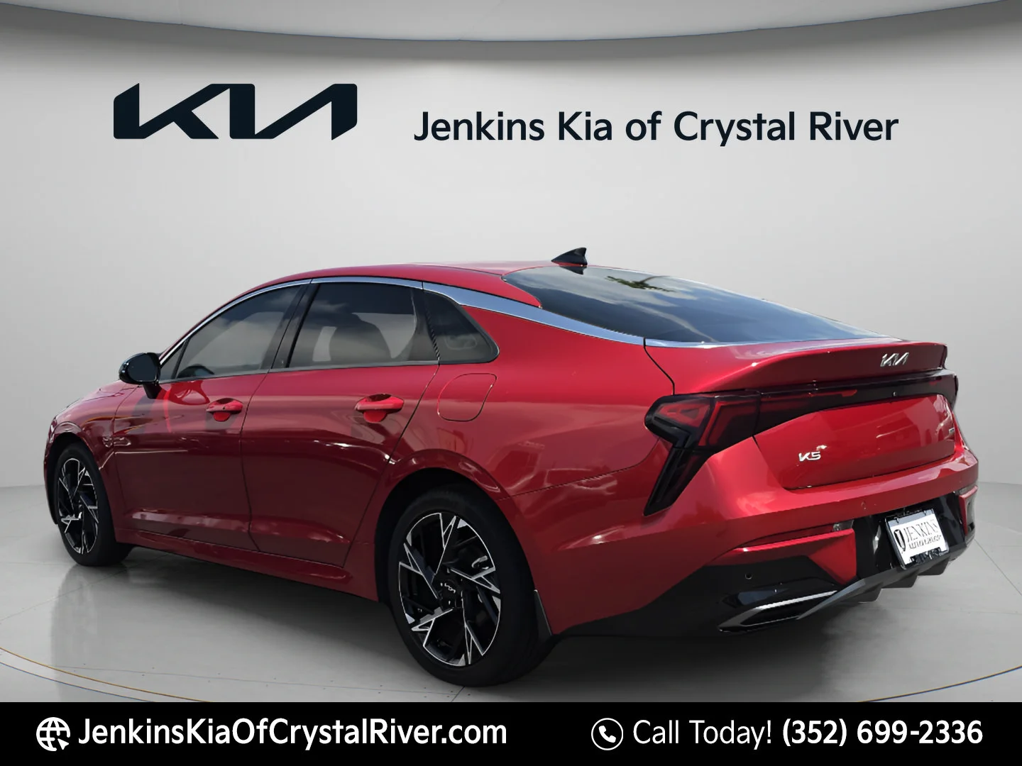 Used 2025 Runway Red Kia GT-Line image 7
