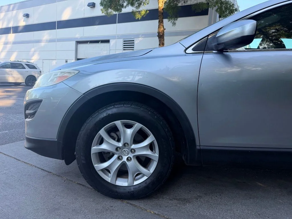 Used 2011 Liquid Silver Metallic Mazda Touring image 8