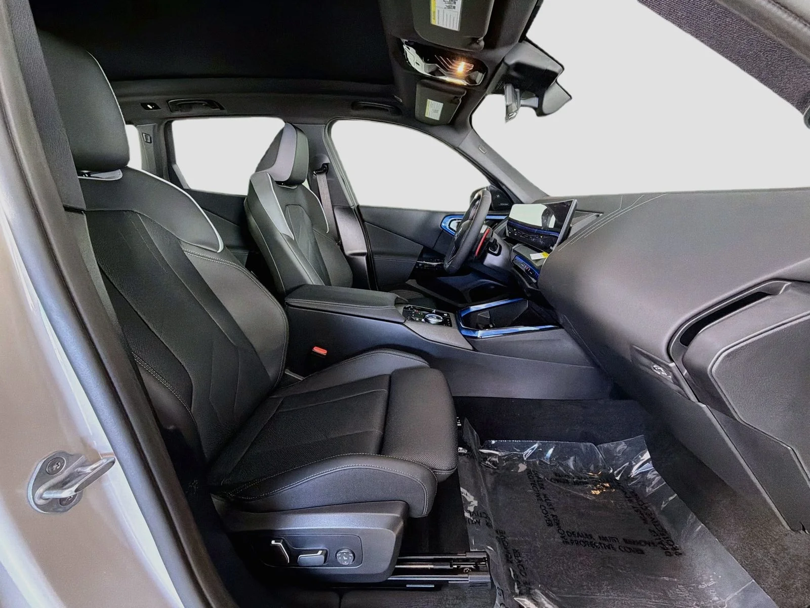 New 2026 Dune Grey Metallic BMW M50 xDrive image 29
