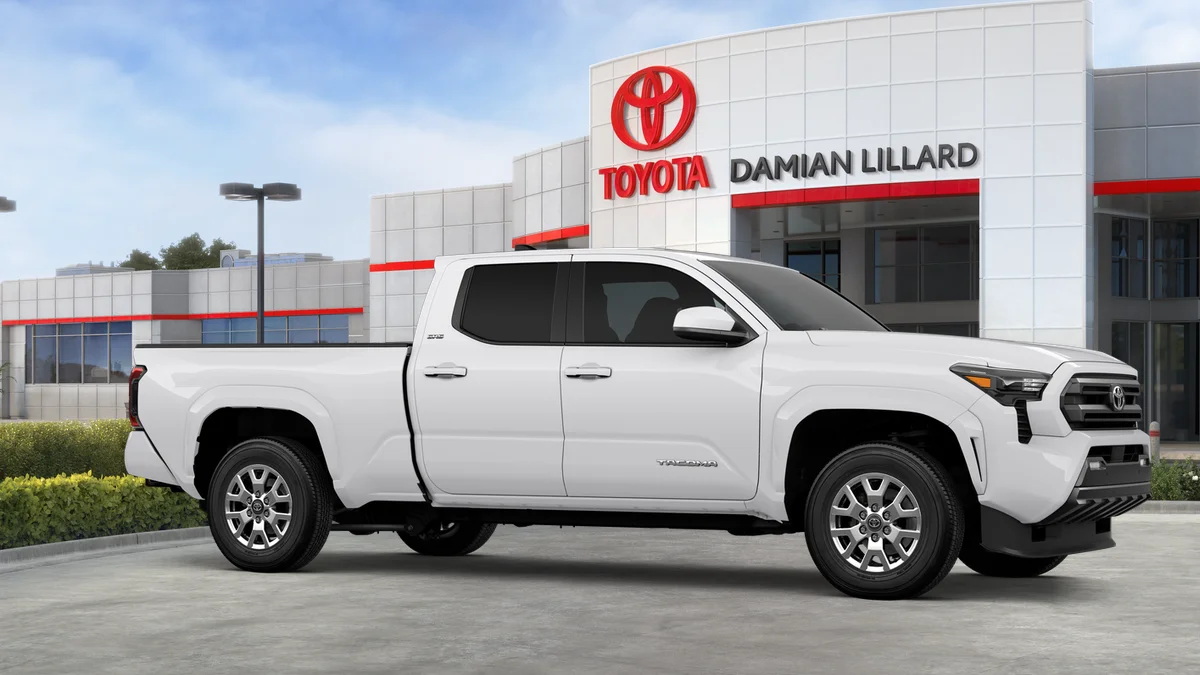 New 2026 Ice Cap Toyota SR5 image 44