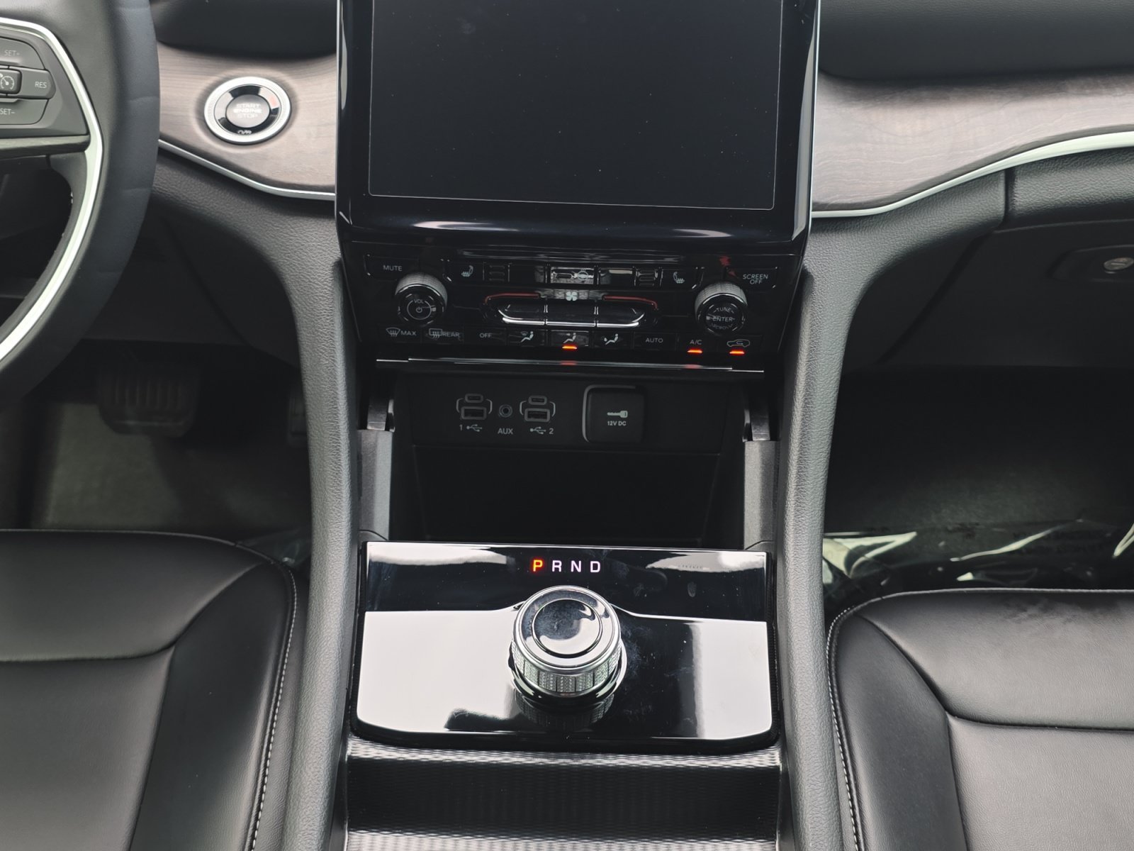 Used 2025 Silver Zynith Jeep Limited image 12
