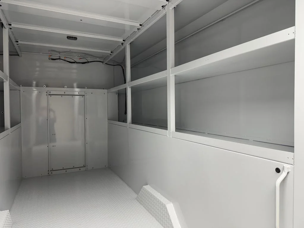 New 2026 Oxford White Ford Cutaway image 29