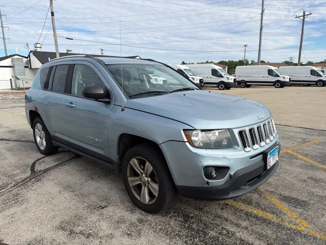 Used 2014 Winter Chill Pearlcoat Jeep Sport image 3
