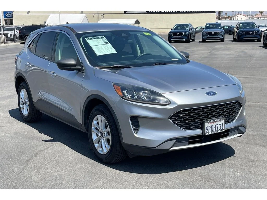 Used 2022 ICONIC SILVER Ford SE image 9