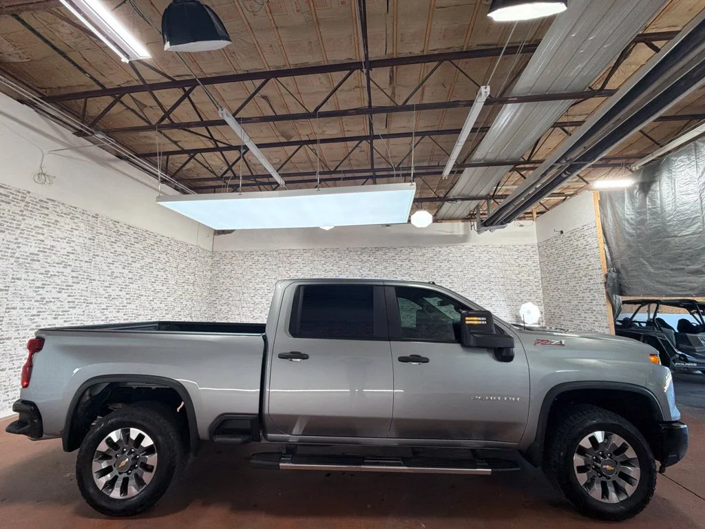 Used 2025 Sterling Gray Metallic Chevrolet Custom image 8