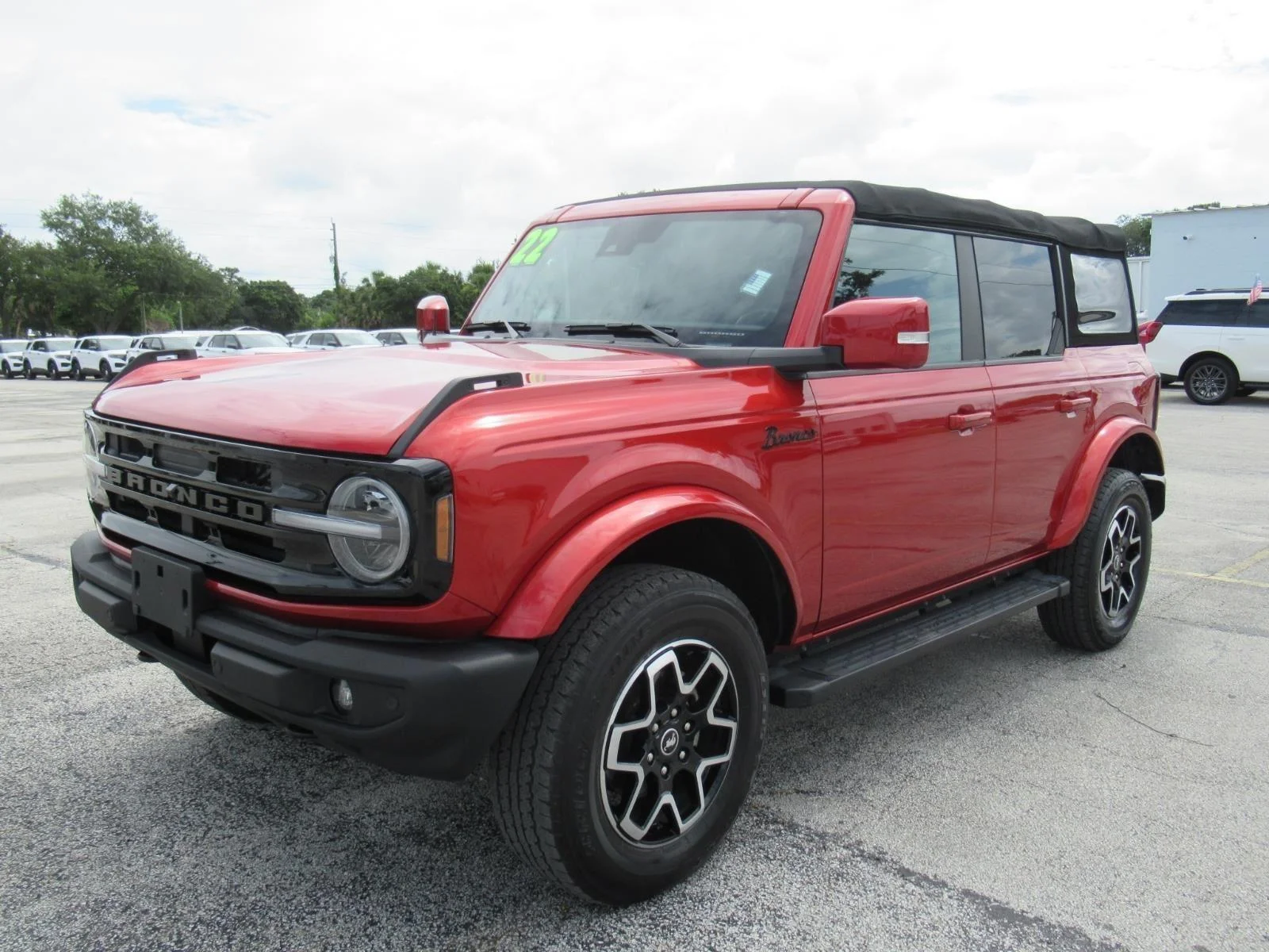 Certified Used 2022  Ford Outer Banks image 3