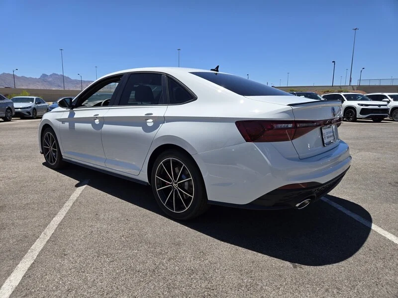 New 2026 White Volkswagen 2.0T Autobahn image 3