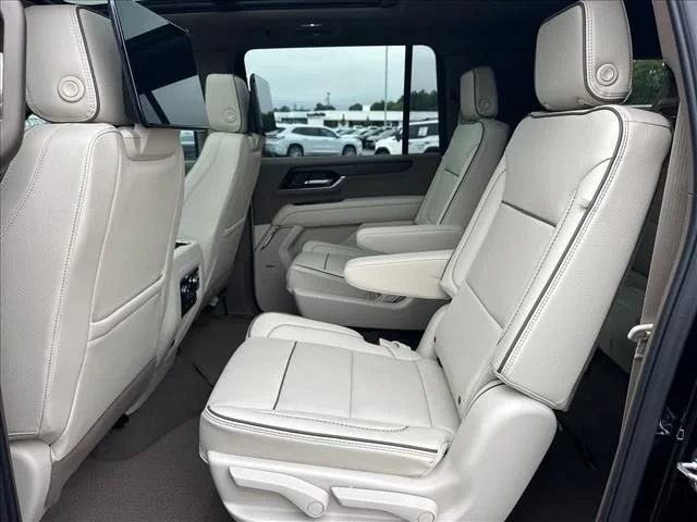2026 GMC Yukon XL Denali - Photo 23