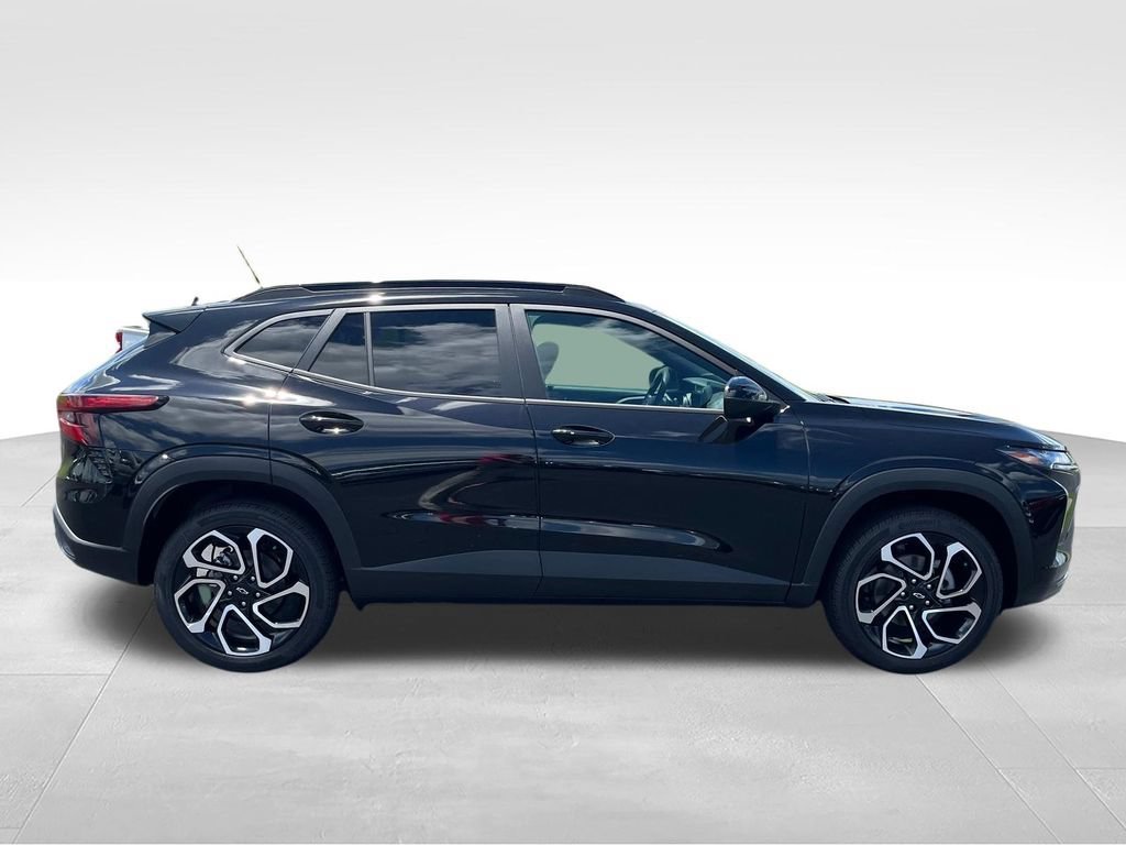 2026 Chevrolet Trax RS - Photo 6