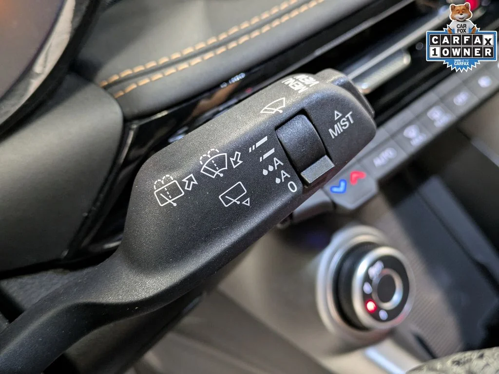 Used 2025  Alfa Romeo  image 19