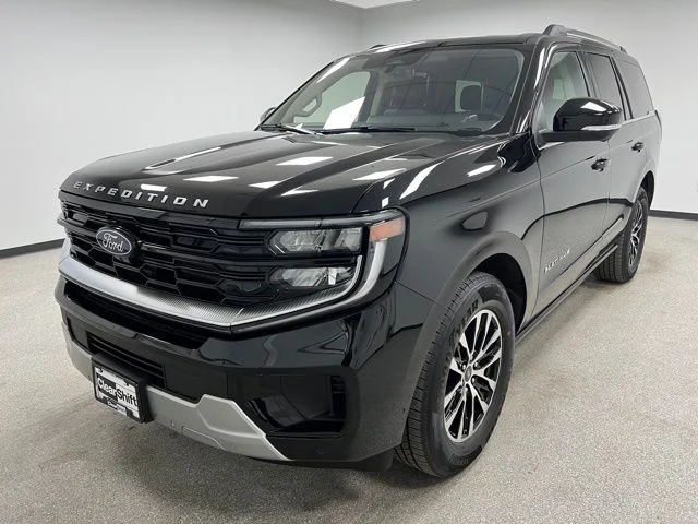 Used 2025 Black Ford Platinum image 4