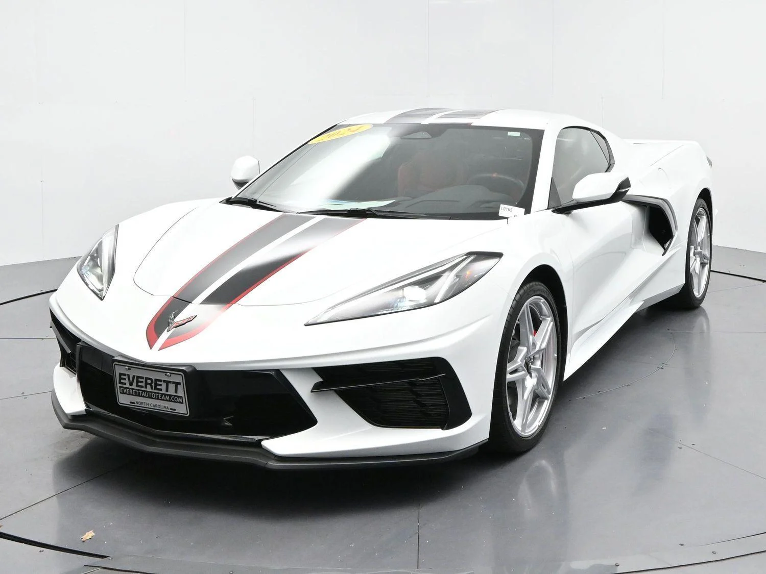 Used 2024 Arctic White Chevrolet 1LT image 2