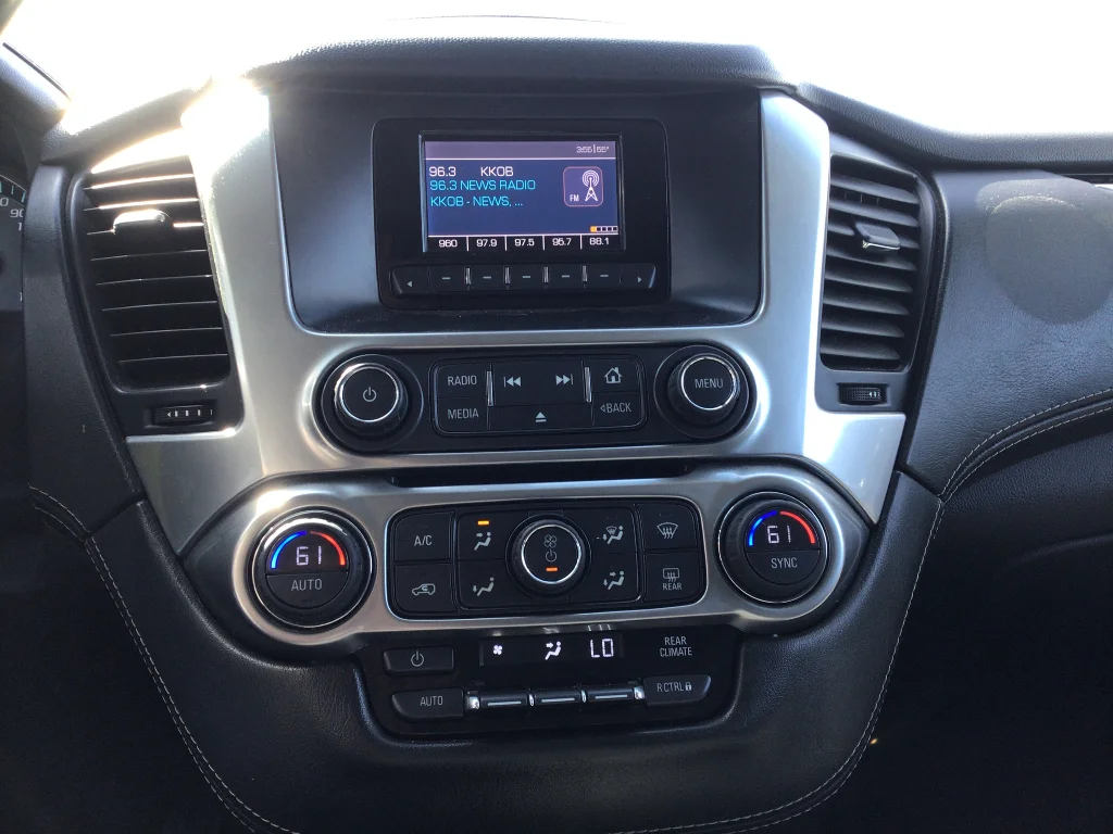 Used 2015 SUMMIT WHITE Chevrolet LS image 14