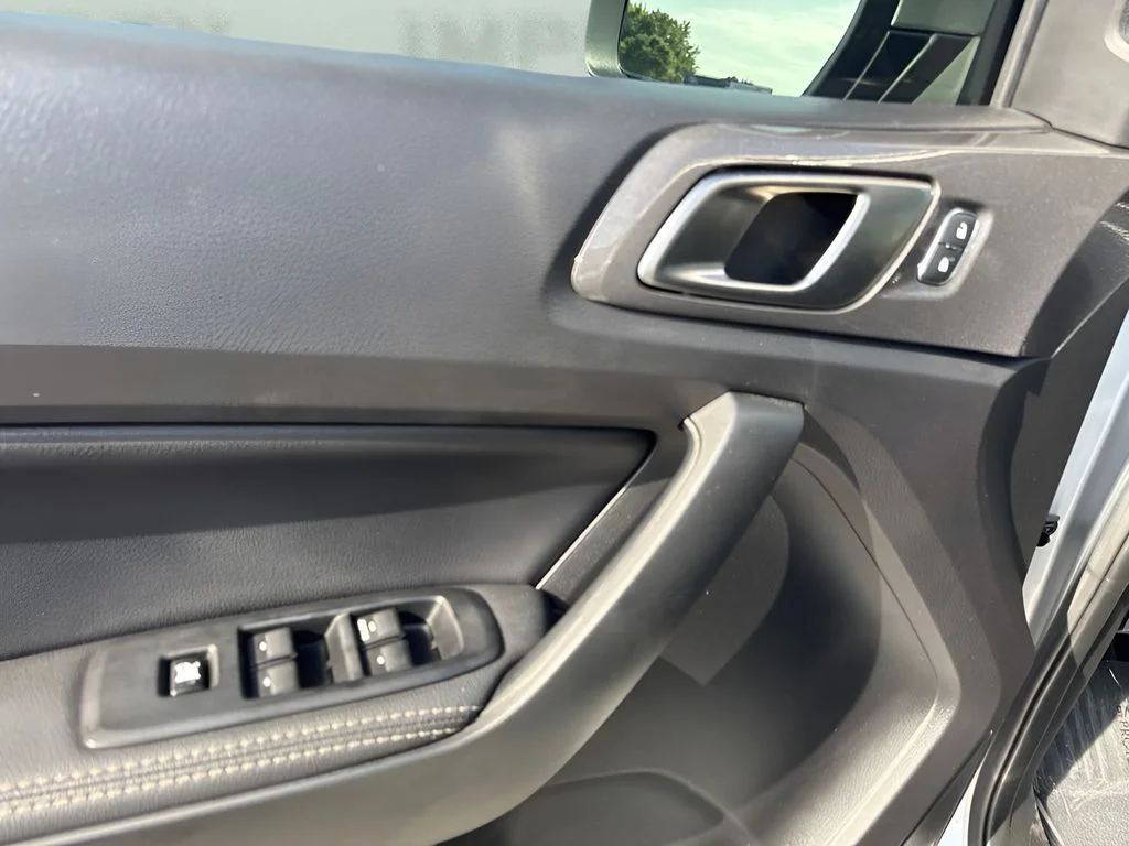 Used 2019 Silver Ford Lariat image 24