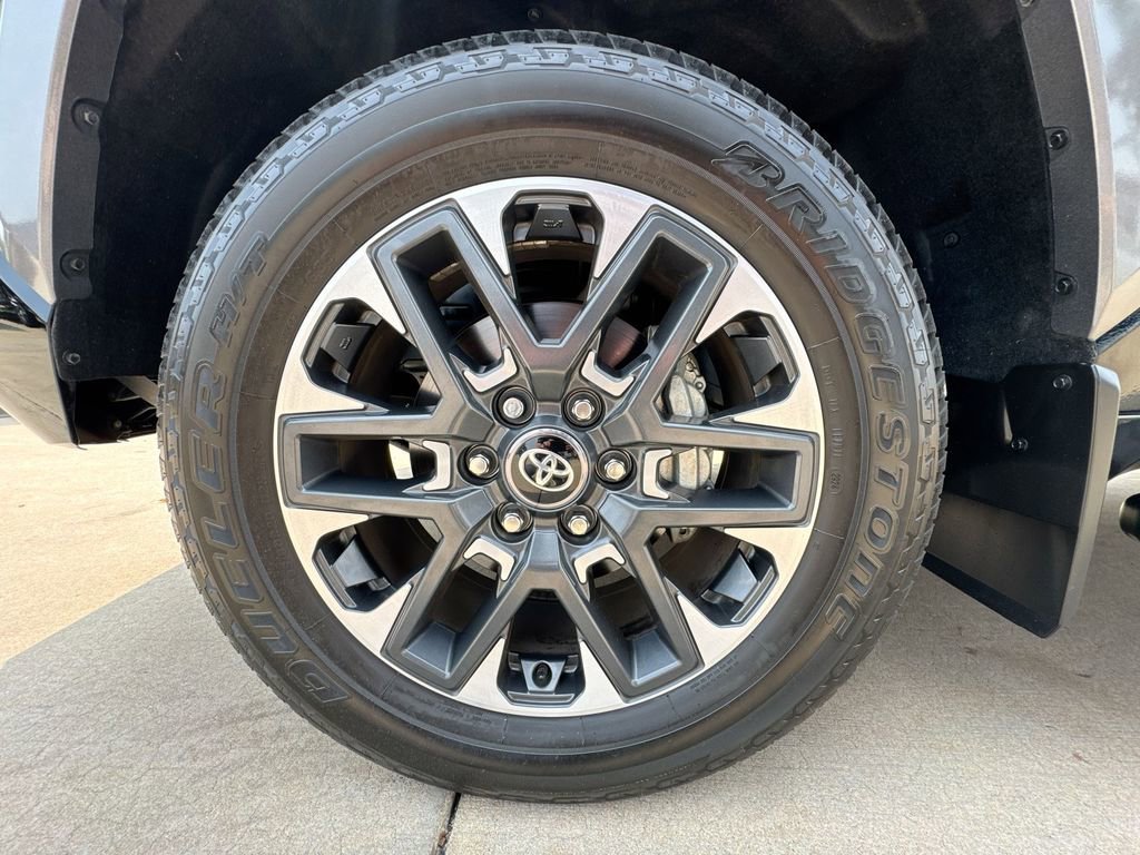 2025 Toyota Tundra Limited - Photo 31