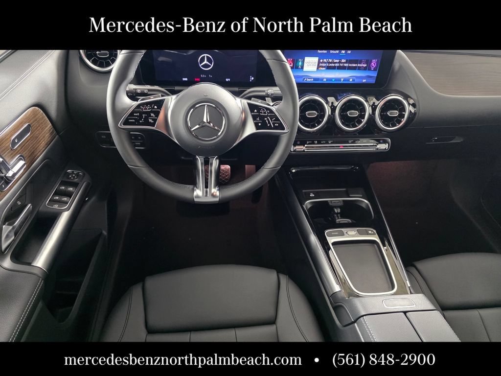 New 2026 Night Black Mercedes-Benz GLA 250 image 37